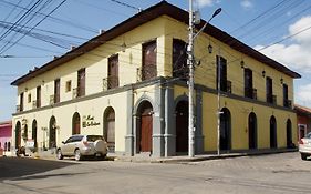 Hotel Los Balcones Leon